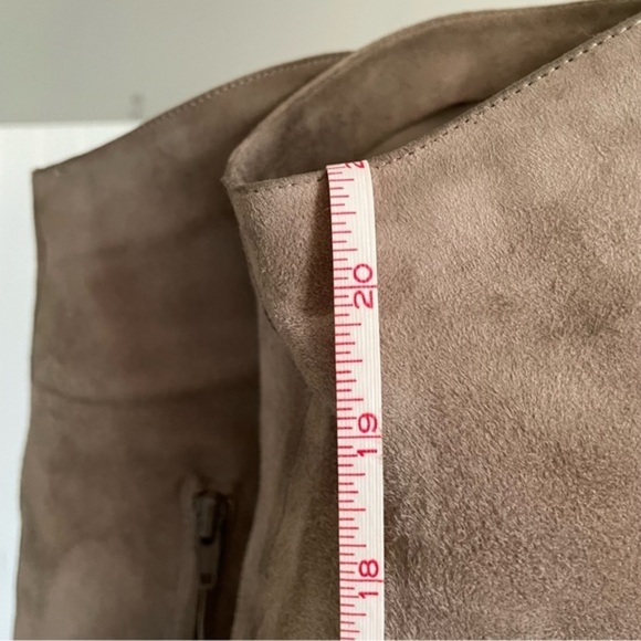 L’Autre Chose Over the Knee Boots in Light Taupe Suede *Italy* - Picture 7 of 13